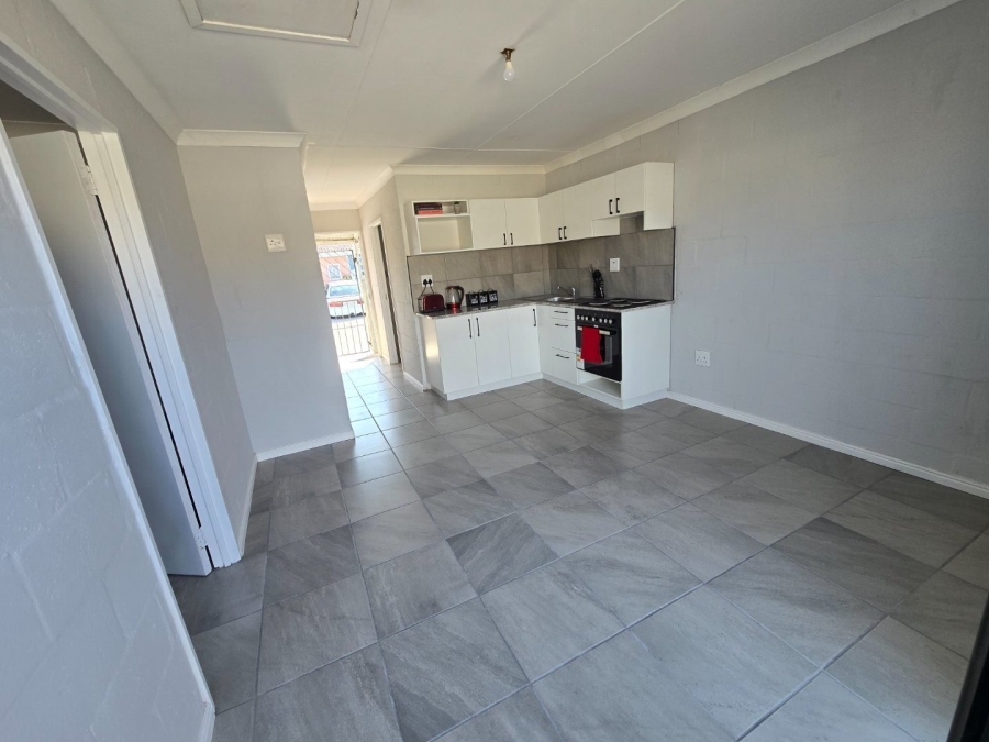2 Bedroom Property for Sale in Pelican Park Western Cape